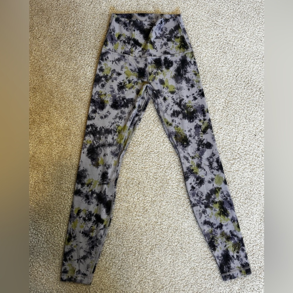 Lululemon Align Leggings Size 6 in Grey & Green Tie Dye - Full Length
